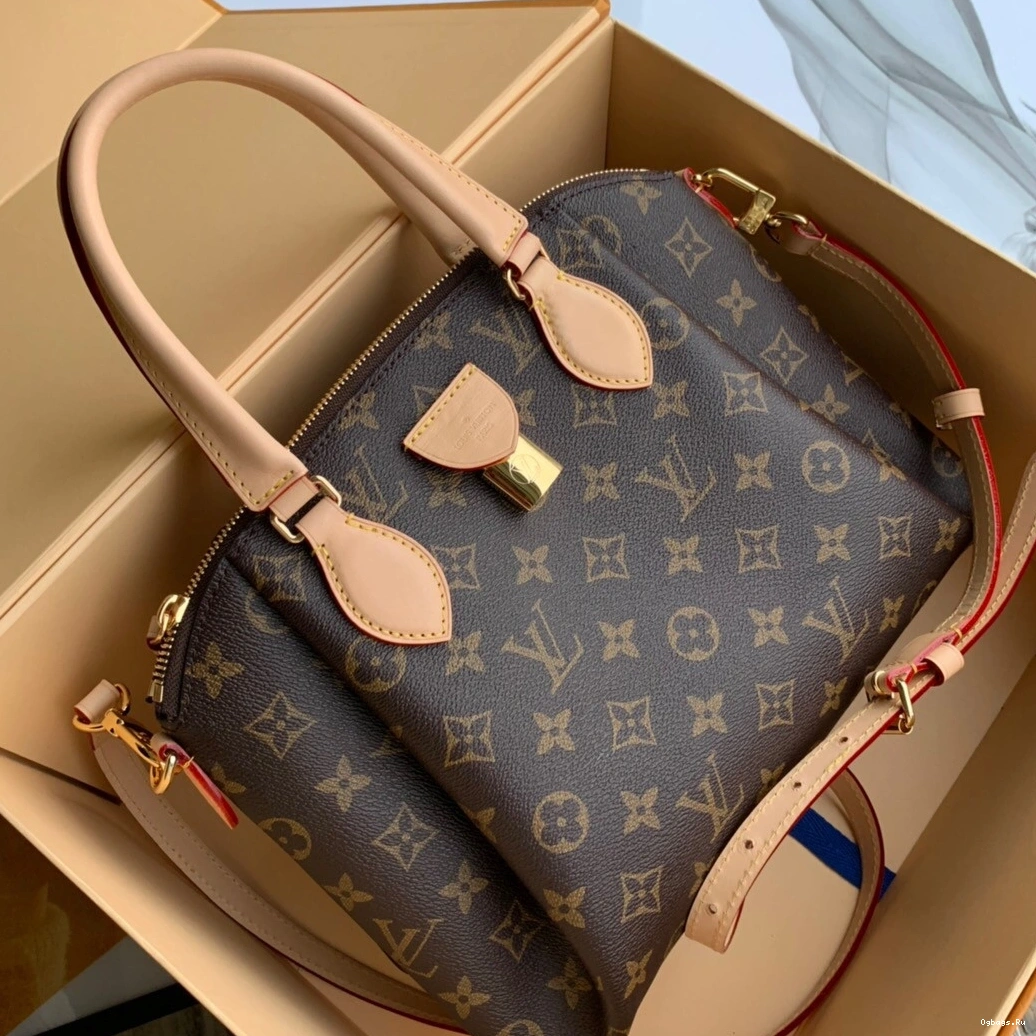 PM Louis RIVOLI Vuitton 0316